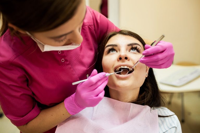 Read more about the article Can a Chipped Tooth Be Painful? What Marsden Park Residents Should Know